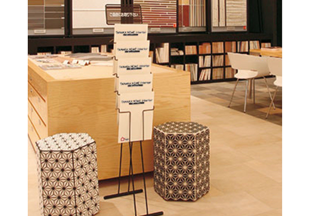 サイン・ディスプレイの組立